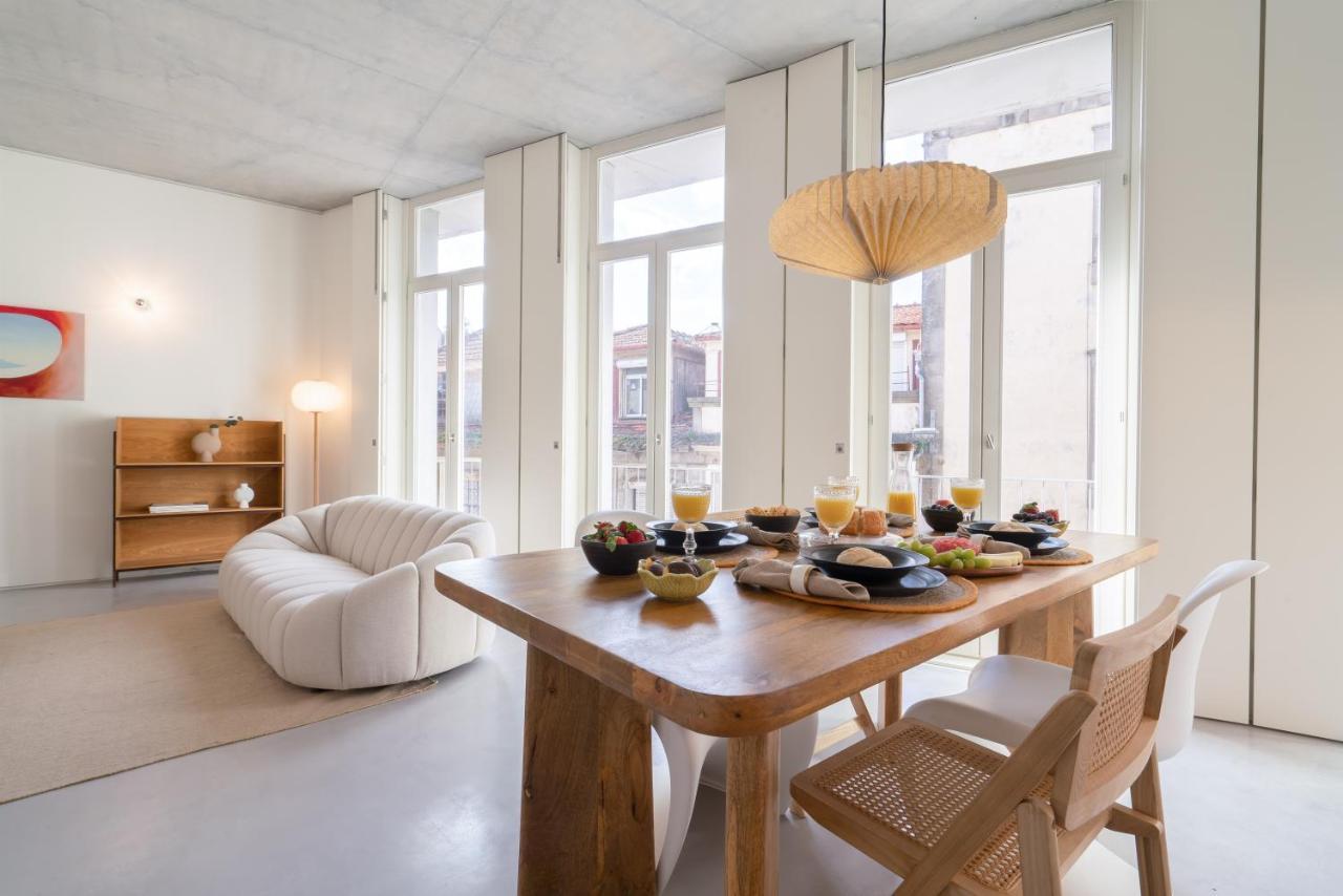 Host Wise - Luxurious Private Flats - Balcony Apartment Porto Luaran gambar